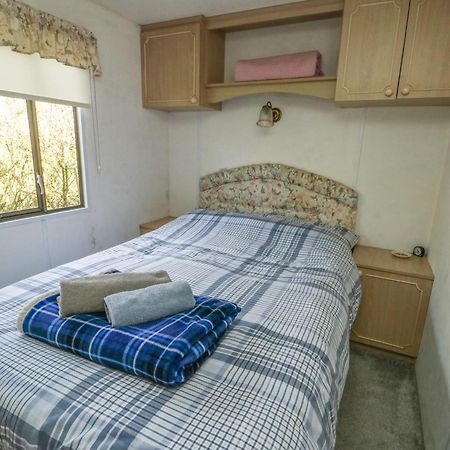 Fron Dderw Caravan Holyhead Eksteriør bilde