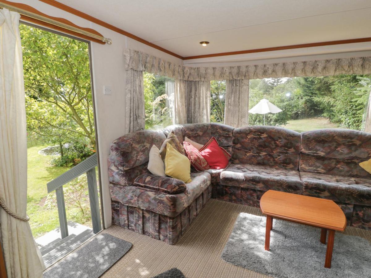 Fron Dderw Caravan Holyhead Eksteriør bilde