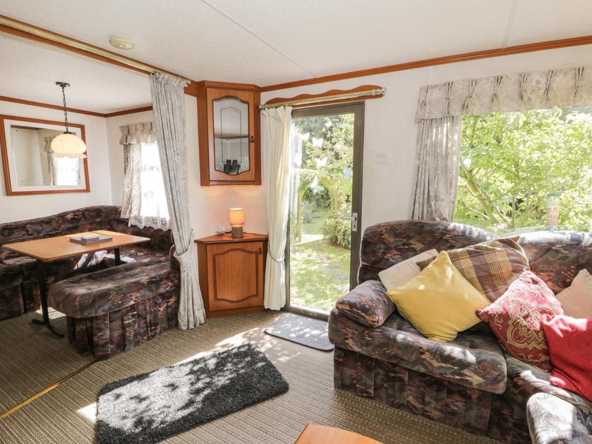 Fron Dderw Caravan Holyhead Eksteriør bilde