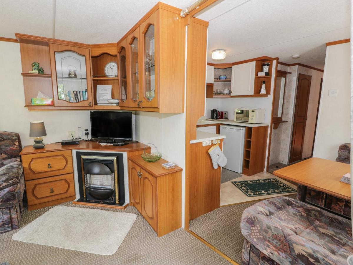 Fron Dderw Caravan Holyhead Eksteriør bilde