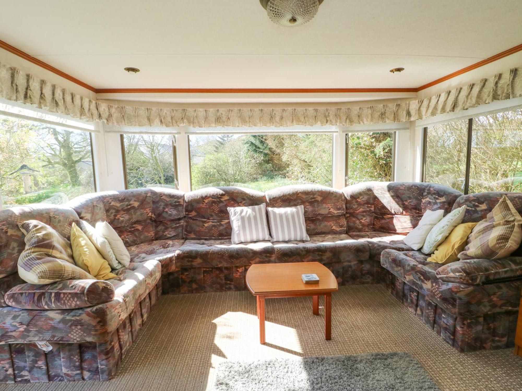Fron Dderw Caravan Holyhead Eksteriør bilde