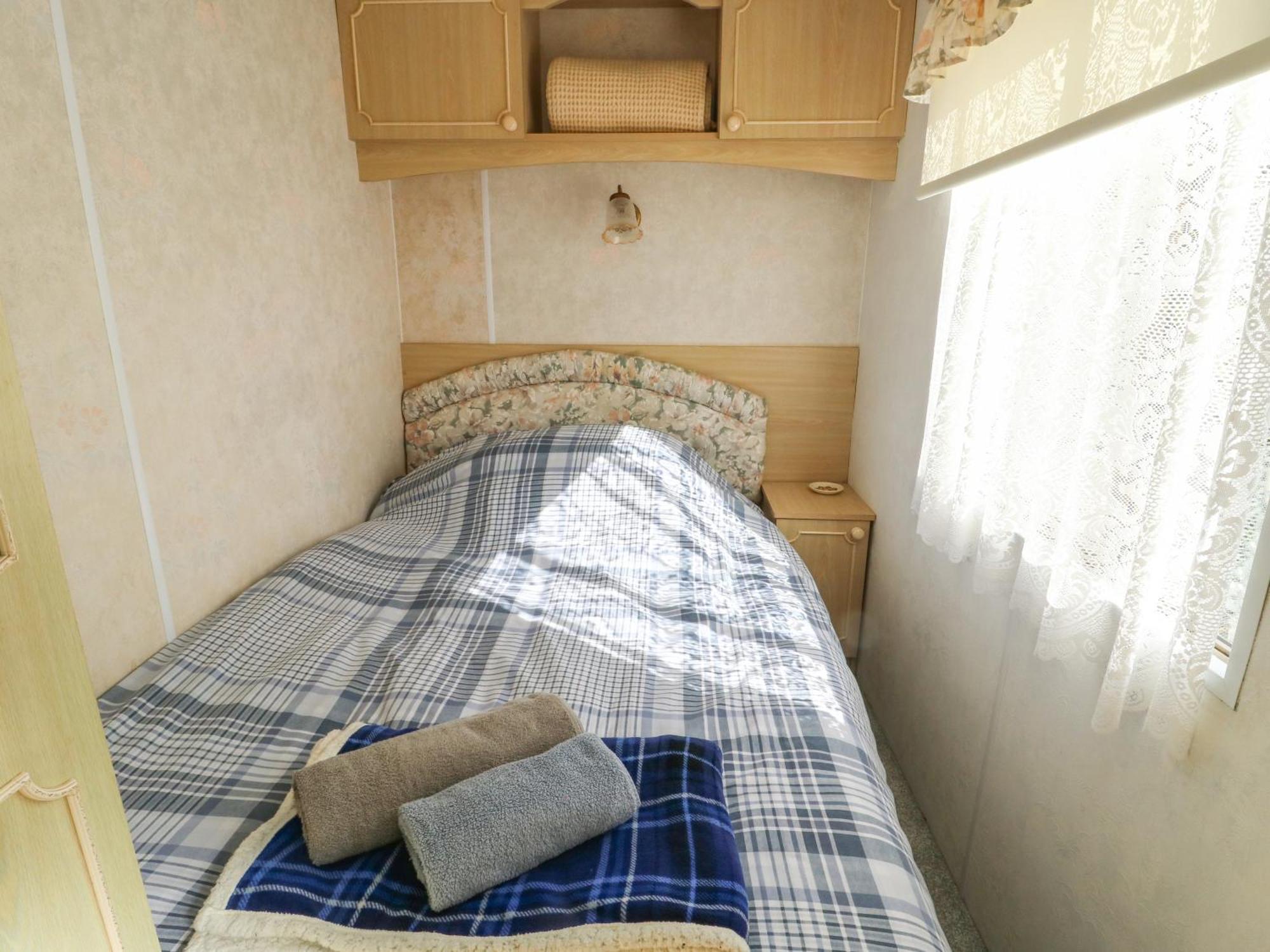 Fron Dderw Caravan Holyhead Eksteriør bilde