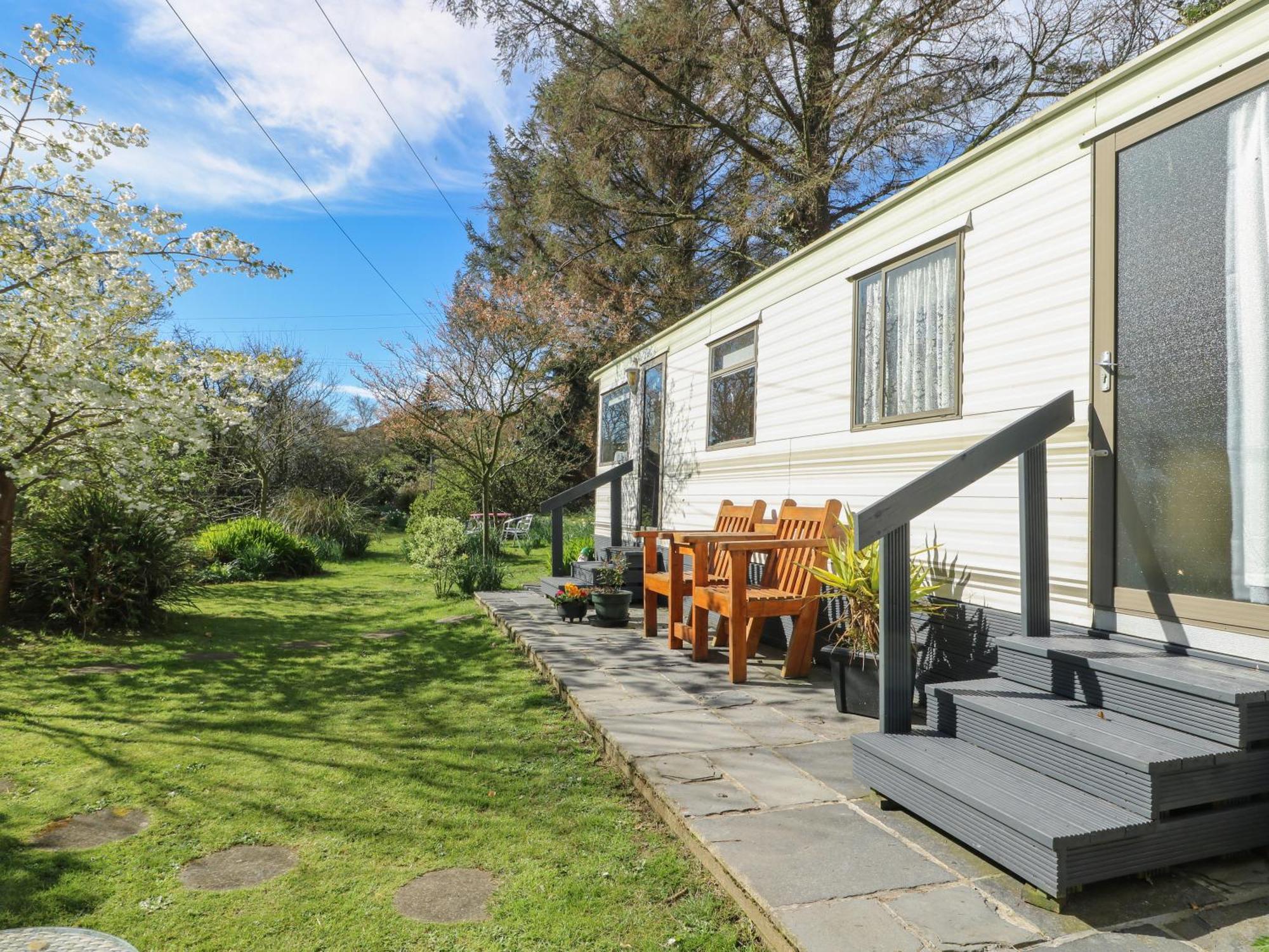 Fron Dderw Caravan Holyhead Eksteriør bilde
