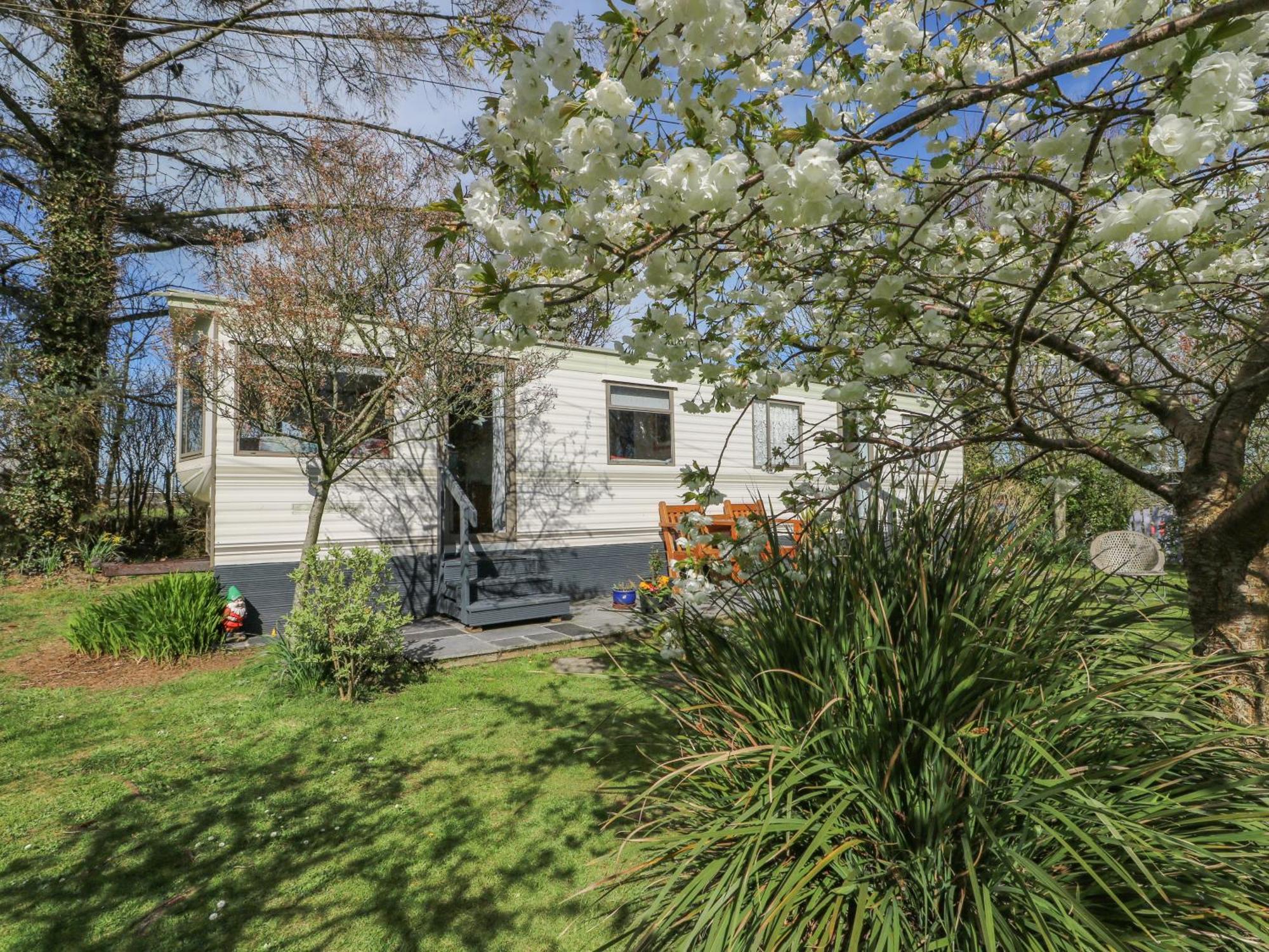 Fron Dderw Caravan Holyhead Eksteriør bilde